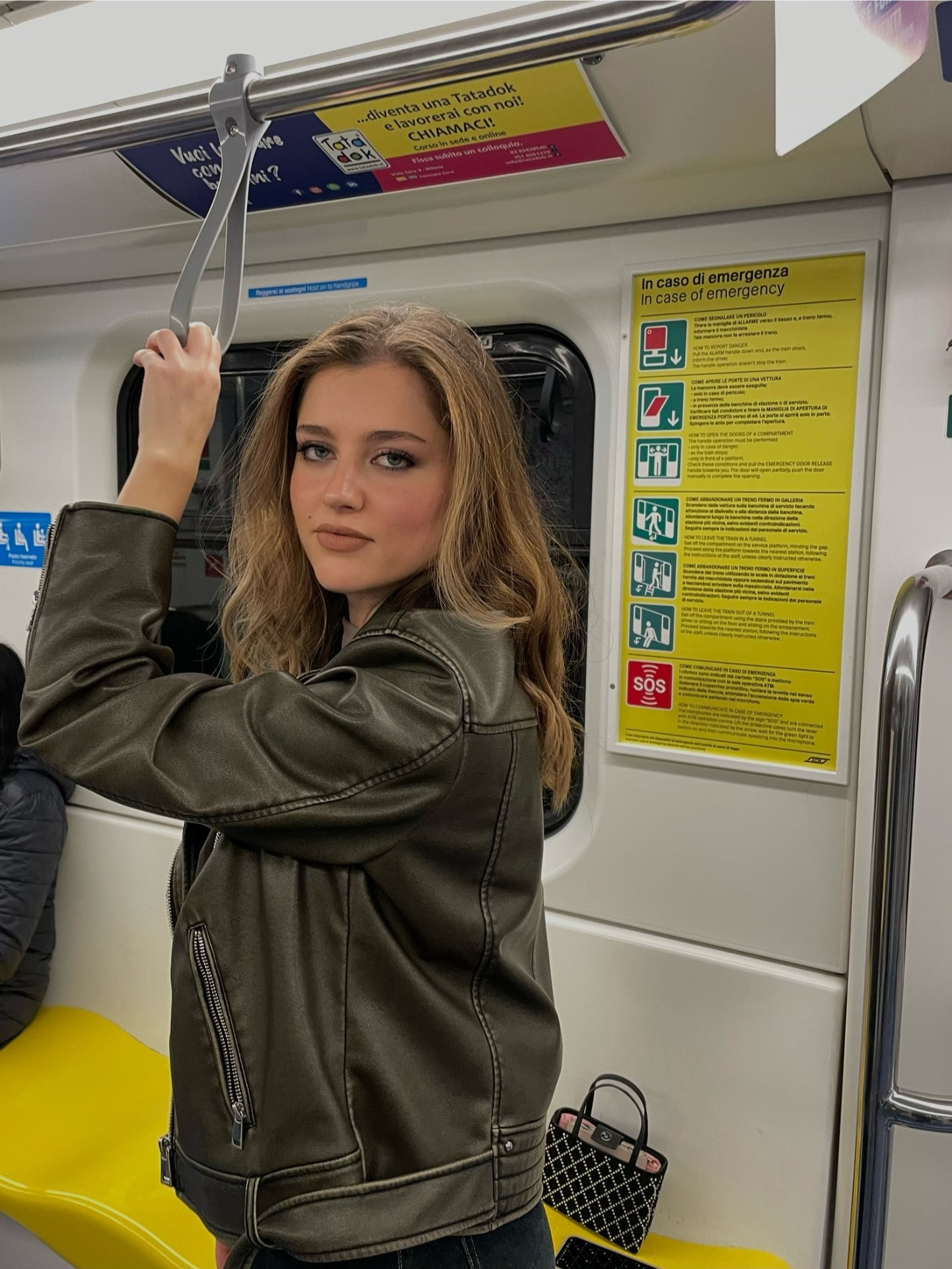 Giulia — Model & Hostess in Milano photo 6