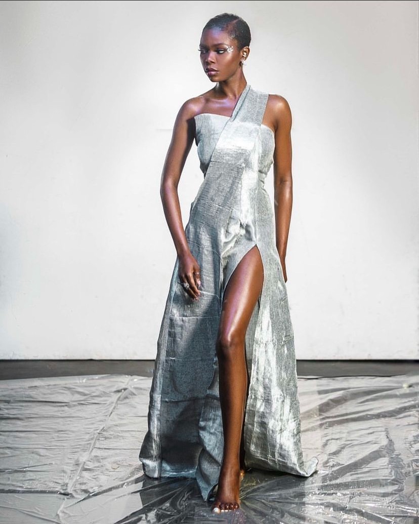 Oluwatobi — Model & Hostess in Suresnes photo 3