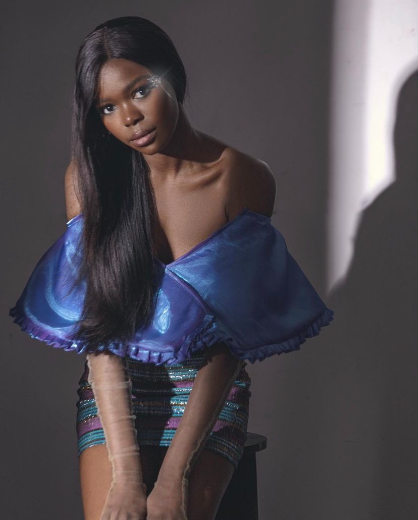 Oluwatobi — Model & Hostess in Suresnes photo 7
