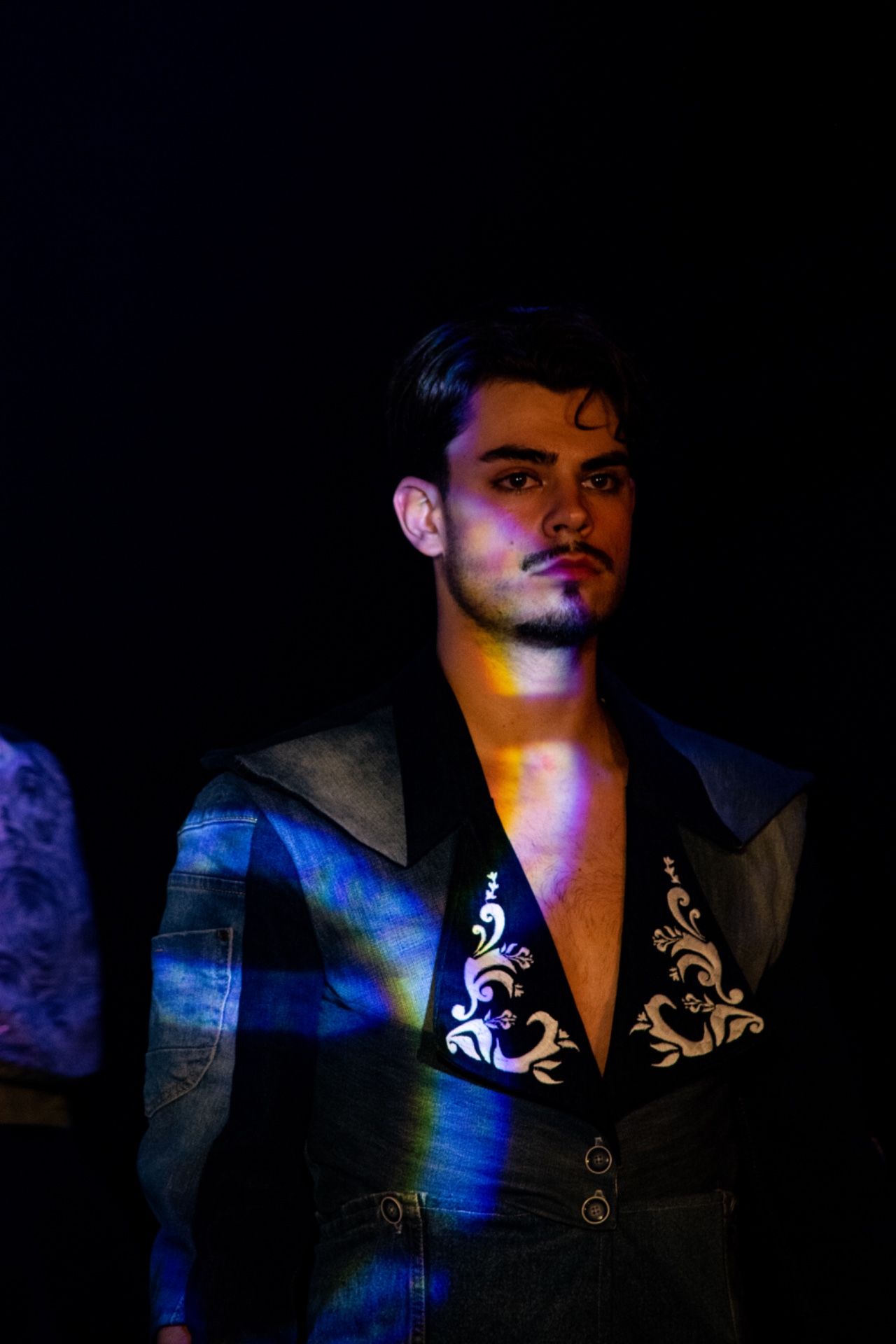 Leo — Model & Host in Ch&eacute;digny photo 3