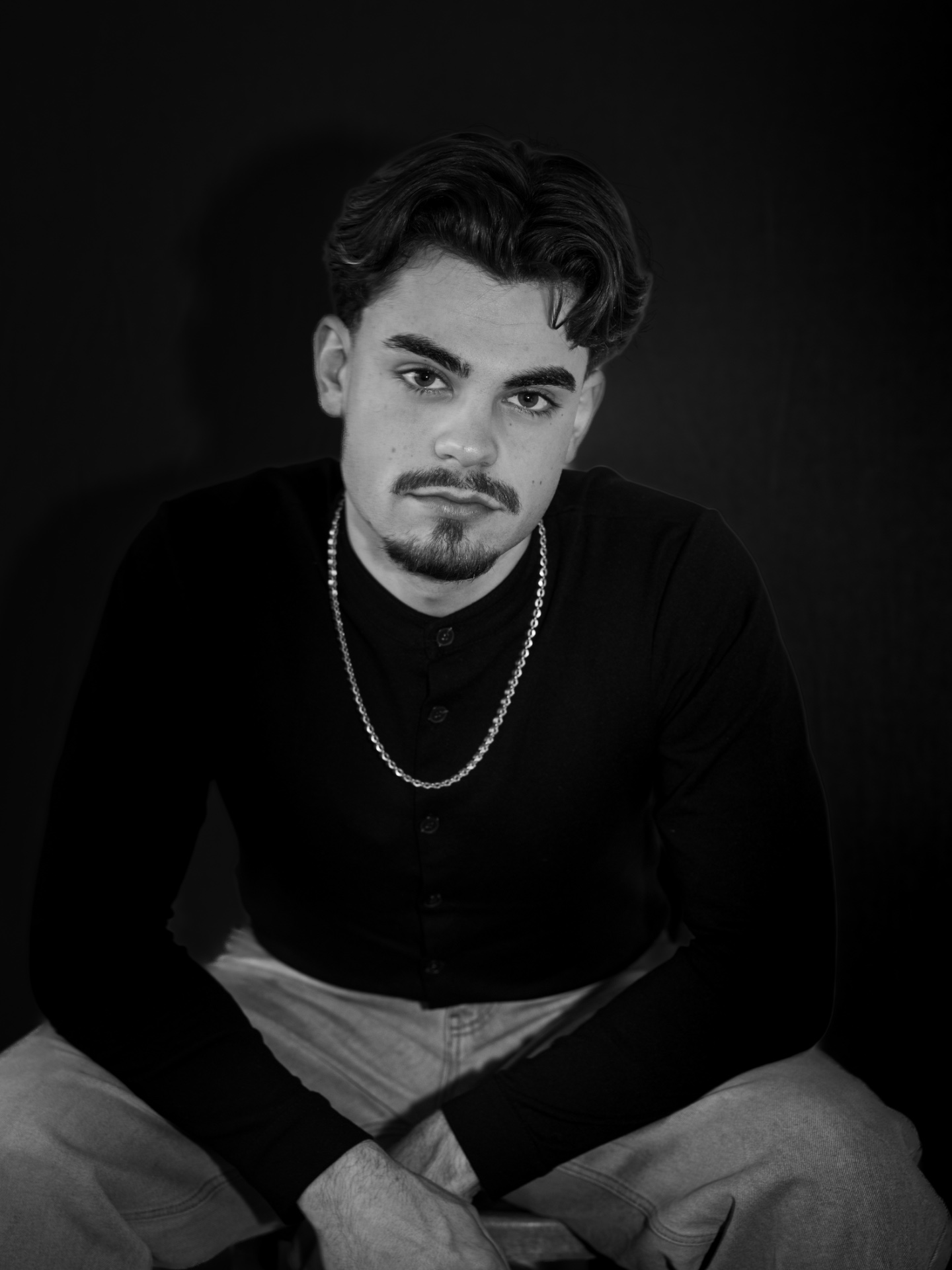 Leo — Model & Host in Ch&eacute;digny photo 4