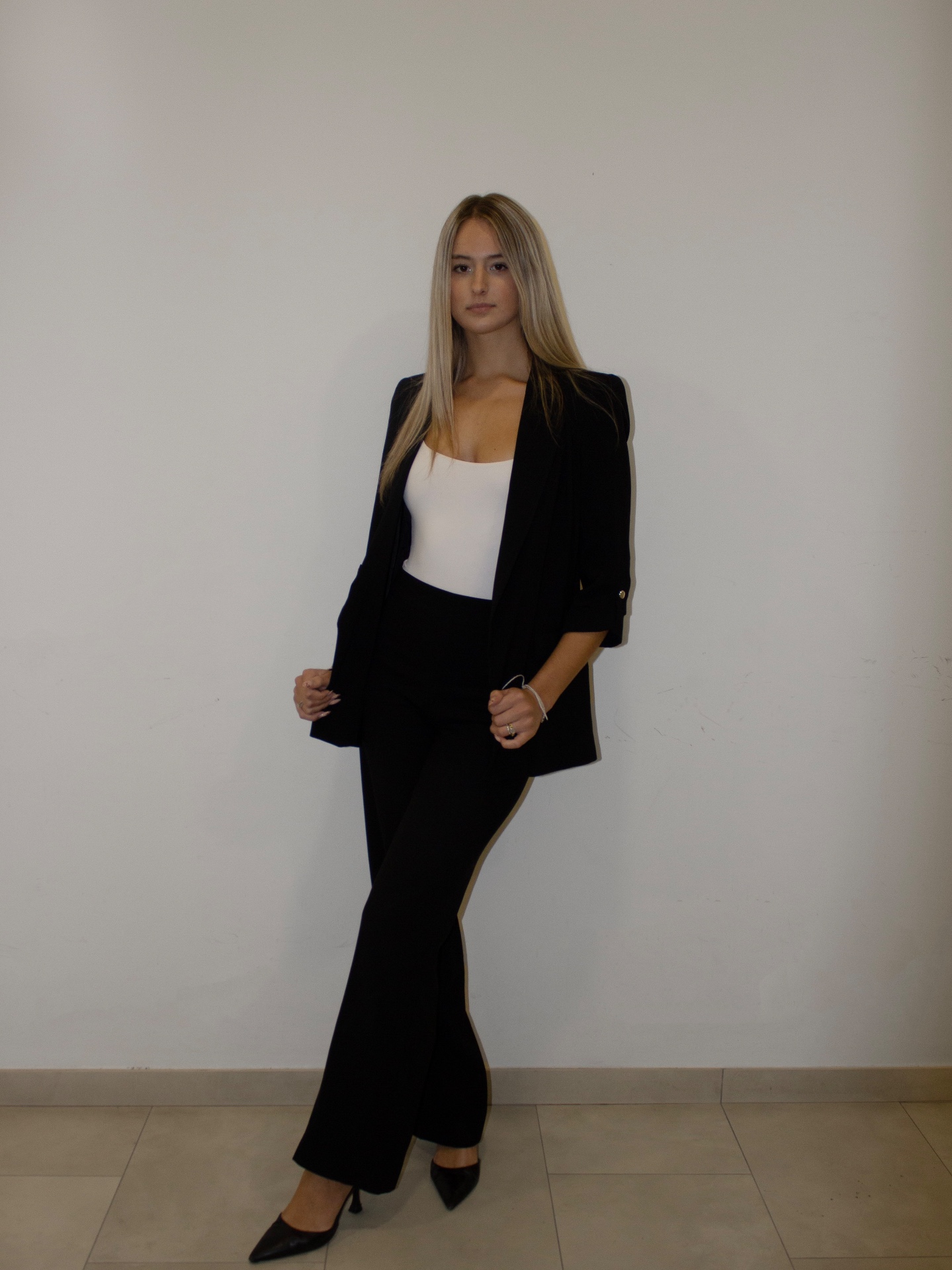 Lucrezia — Model & Hostess in Lucca photo 3