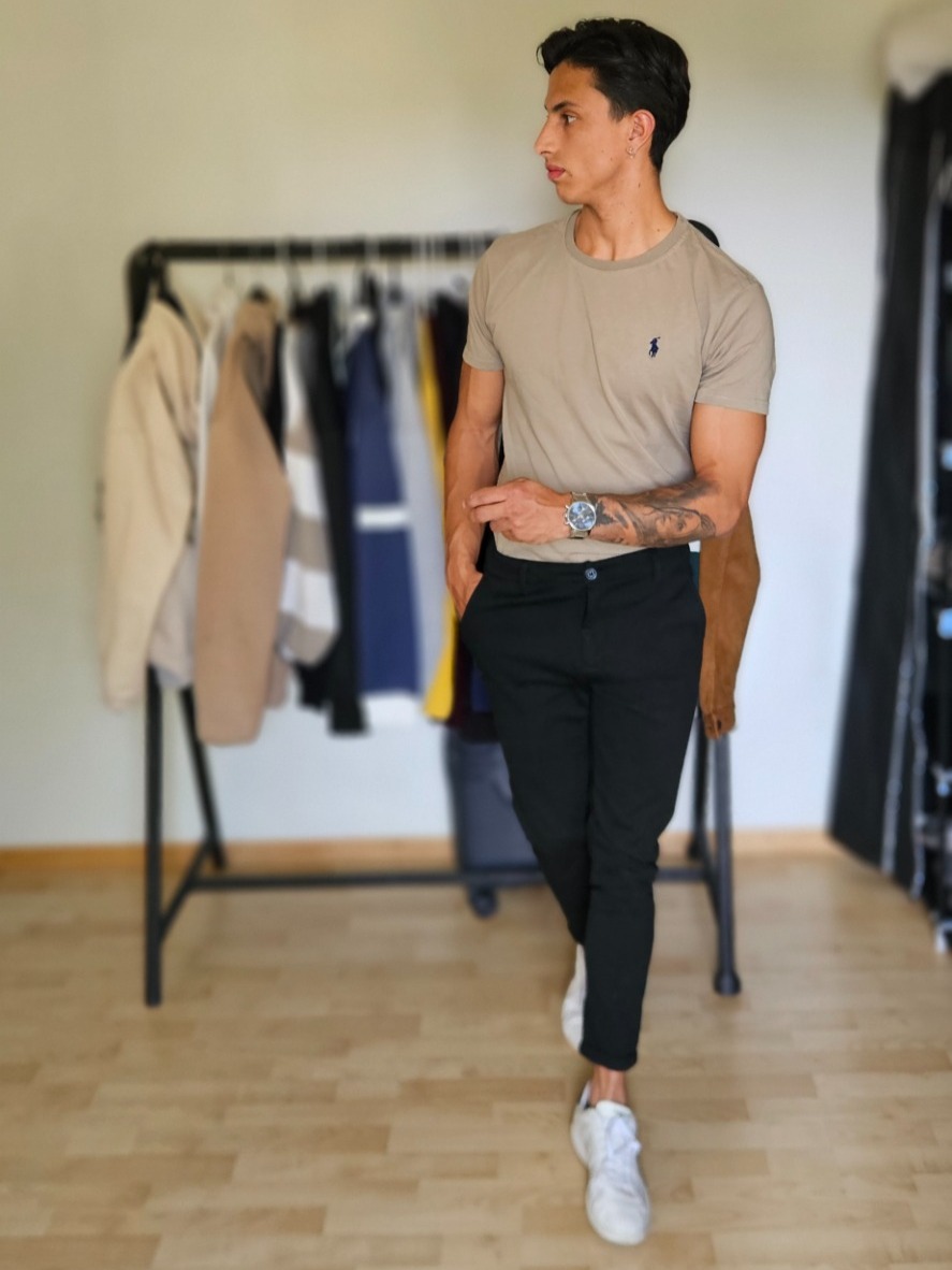 Johan — Model & Host in Rapperswil-jona photo 3