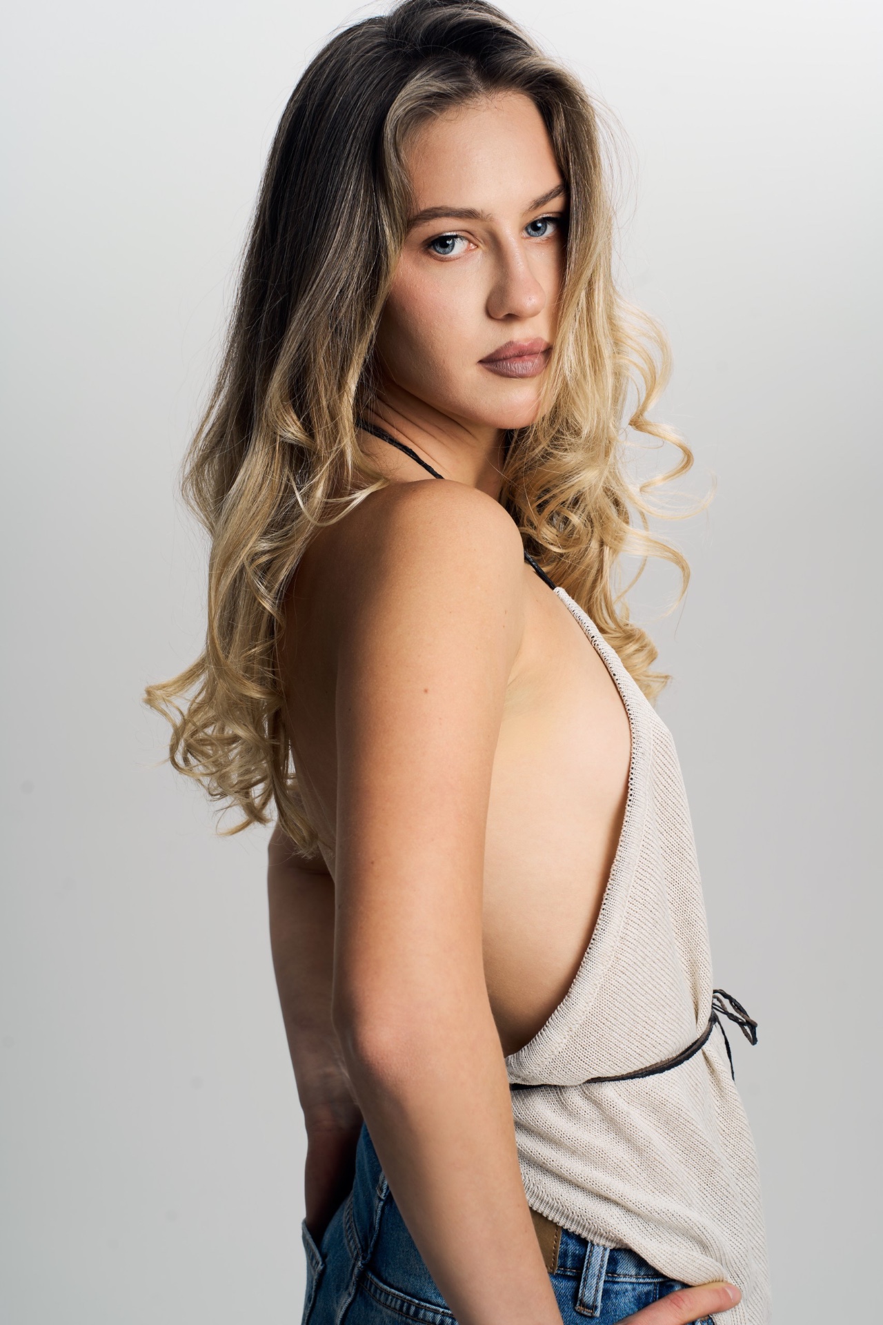 Anastasiia — Model & Hostess in Paris photo 2