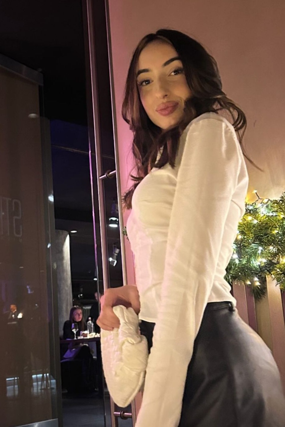Claudia — Model & Hostess in Locate Di Triulzi photo 3