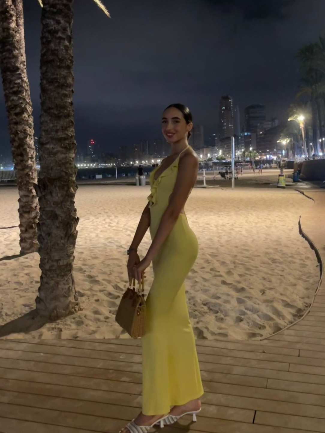 Claudia — Model & Hostess in Locate Di Triulzi photo 6