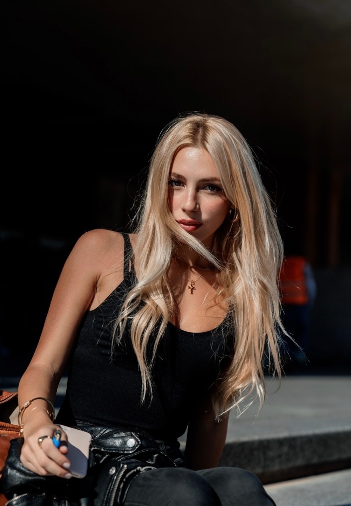 Martina — Model & Hostess in Milano photo 8