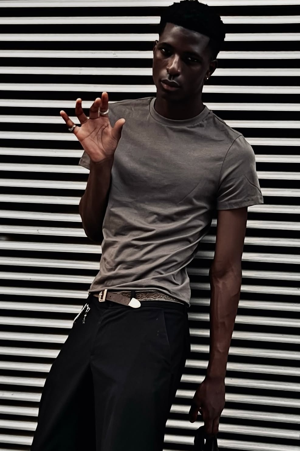 Elie — Model & Host in Ixelles photo 4