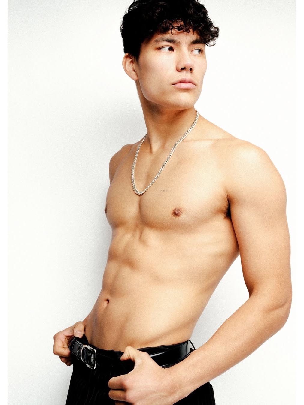 Su-rui — Model & Host in Greater London photo 3