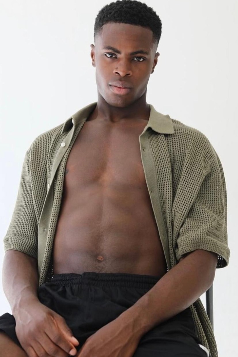 Juvi — Model & Host in Greater Manchester photo 5