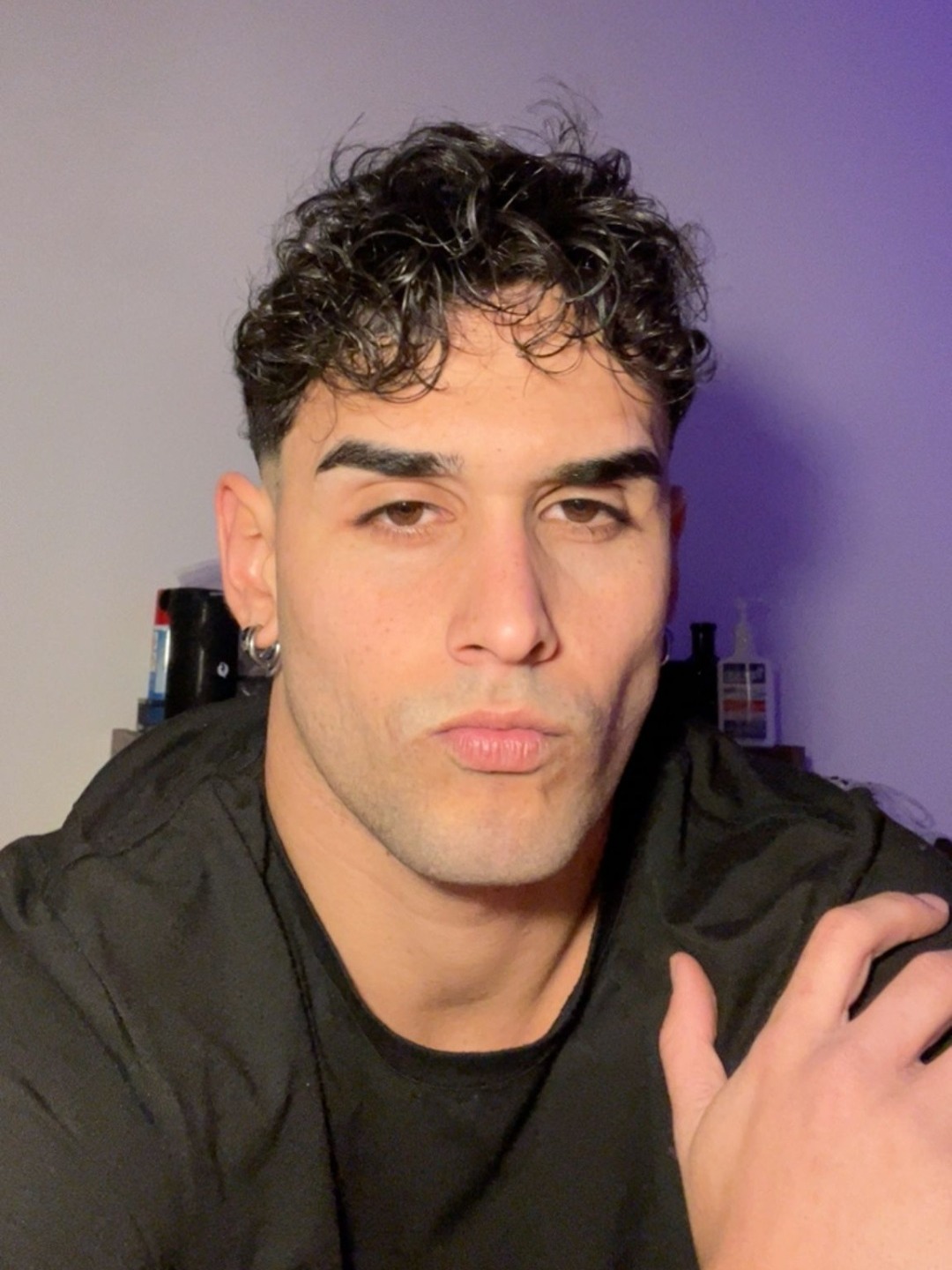 Lorenzo — Model & Host in Pisa photo 1