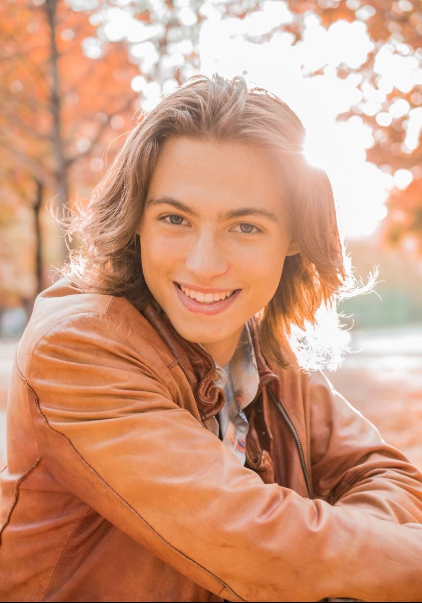 Axel — Model & Host in Paris photo 5