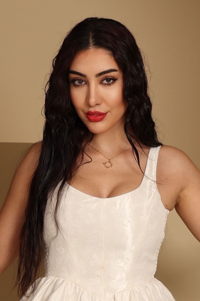 ELIA — Model in دبي | Eye On Model