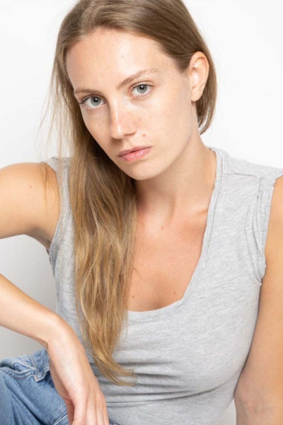 CLOE — Model in Aix-les-bains | Eye On Model