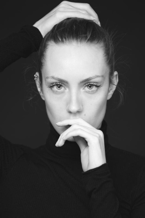 Cloe — Model & Hostess in Aix-les-bains photo 2