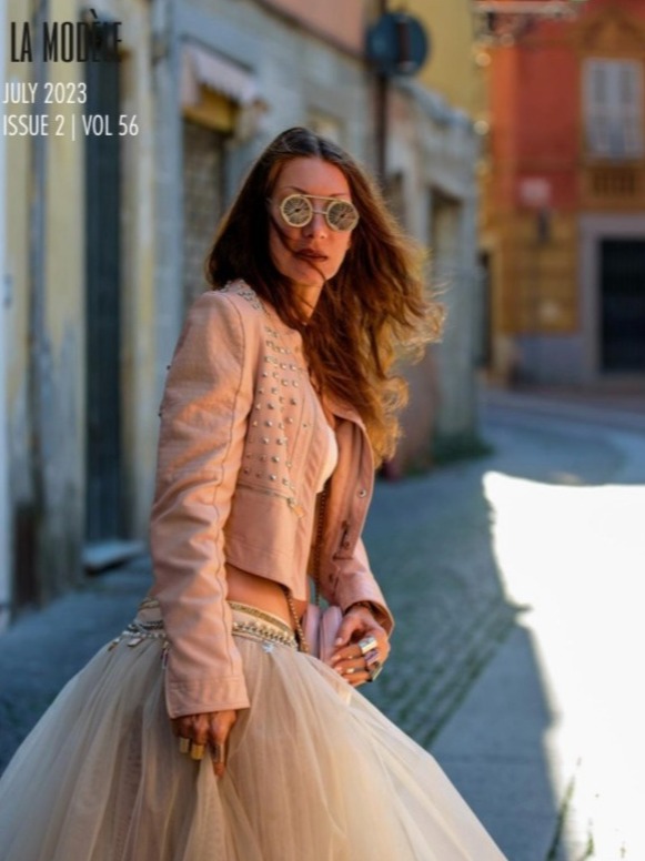 Diana — Model & Hostess in Milano photo 2