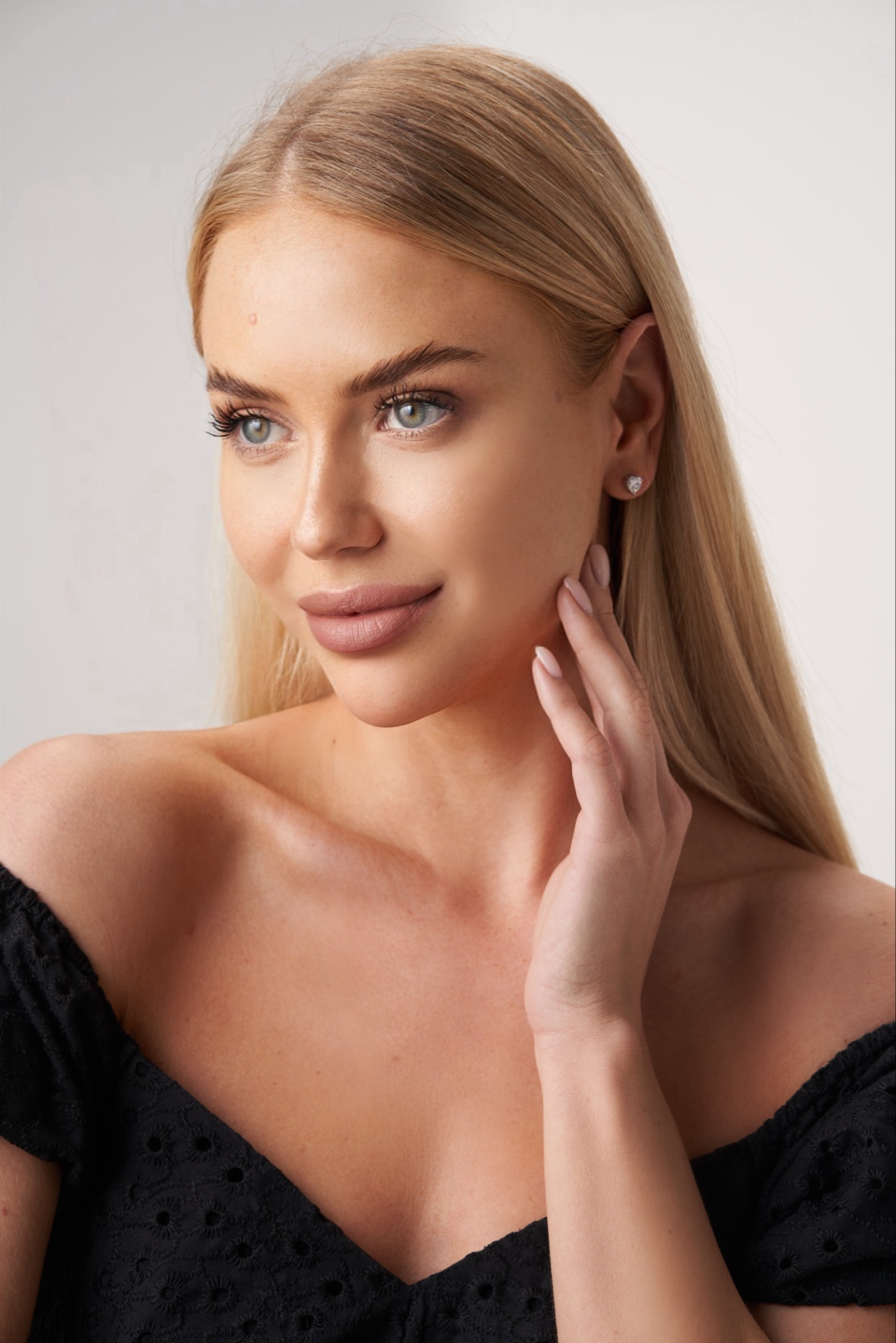 Ksenia — Model & Hostess in Dubai photo 5