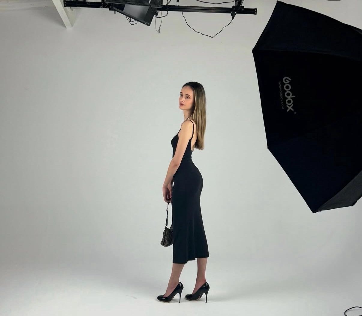 Carla — Model & Hostess in Barcelona photo 5