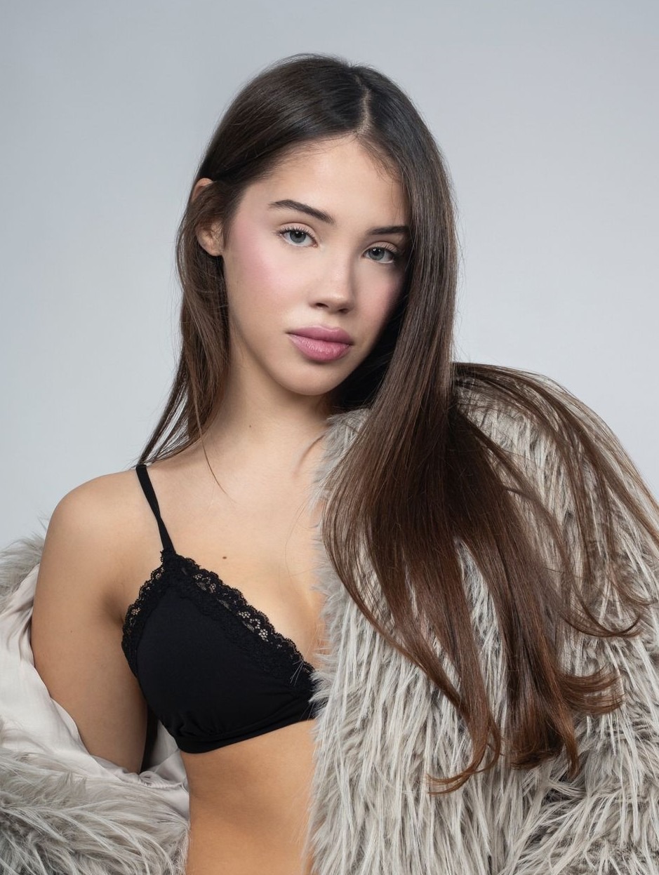 Isabella — Model & Hostess in Barcelona photo 5