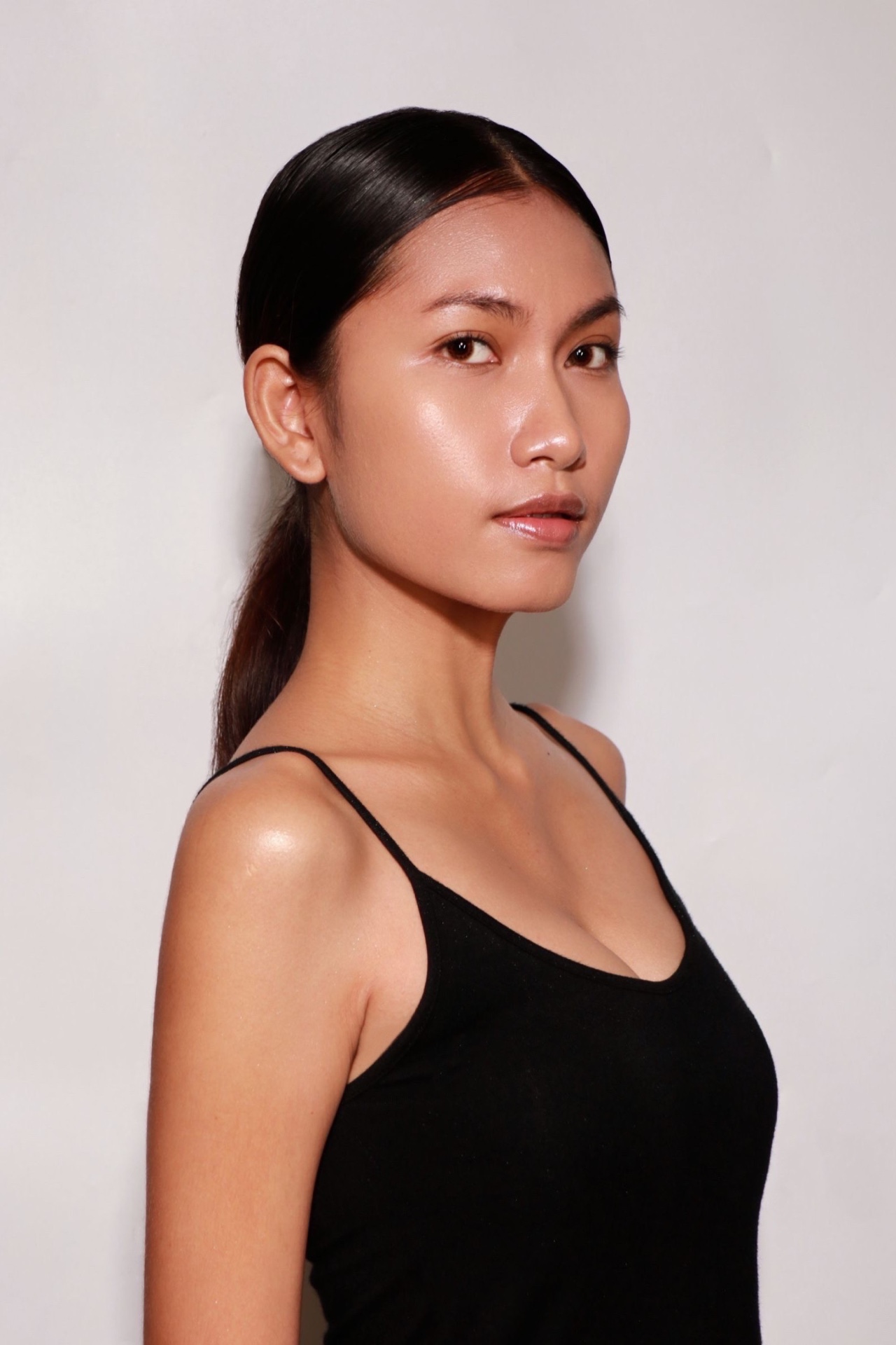 Thitisuda — Model & Hostess in Pero photo 34