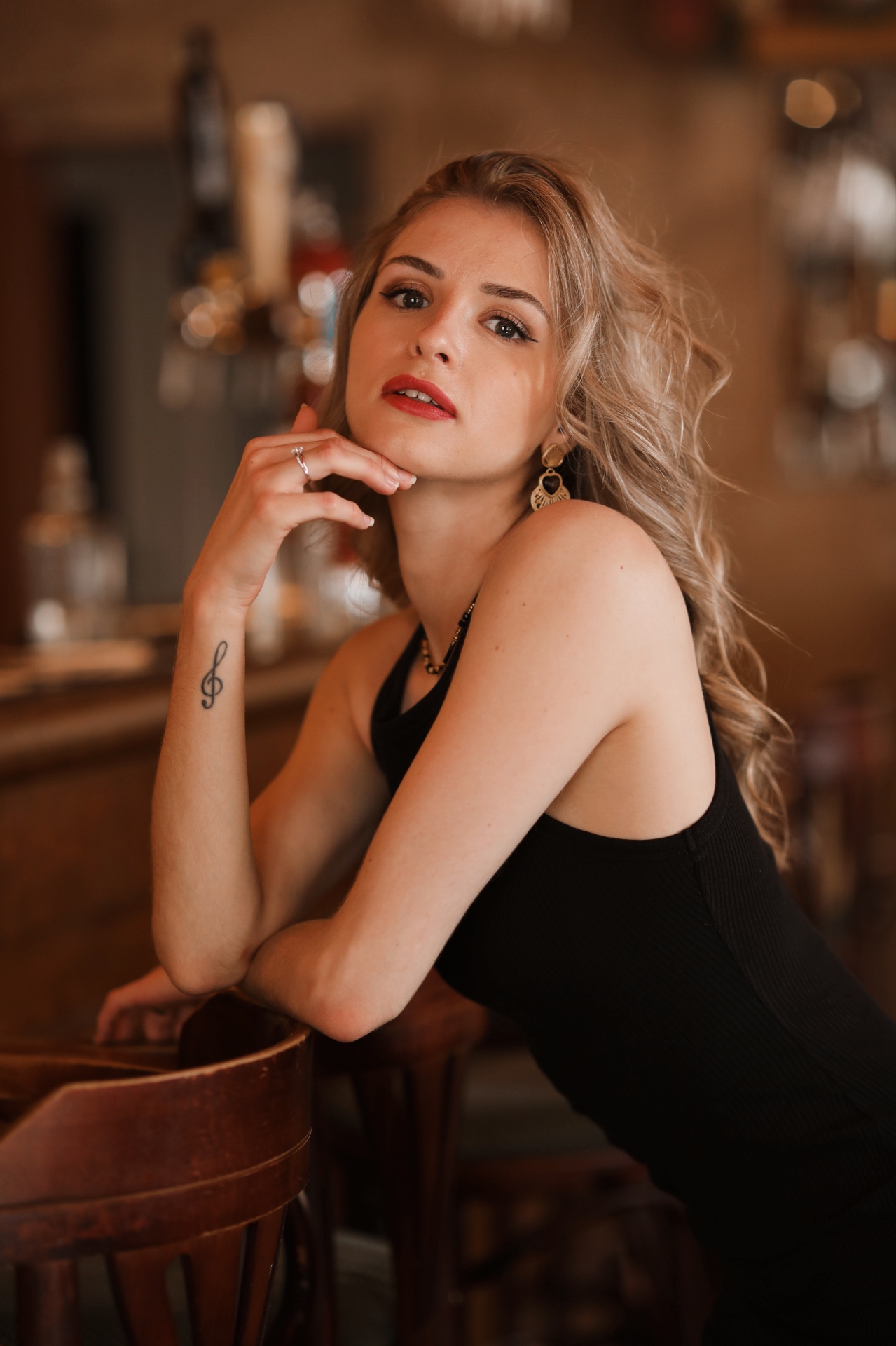 Sol&egrave;ne — Model & Hostess in Touques photo 9