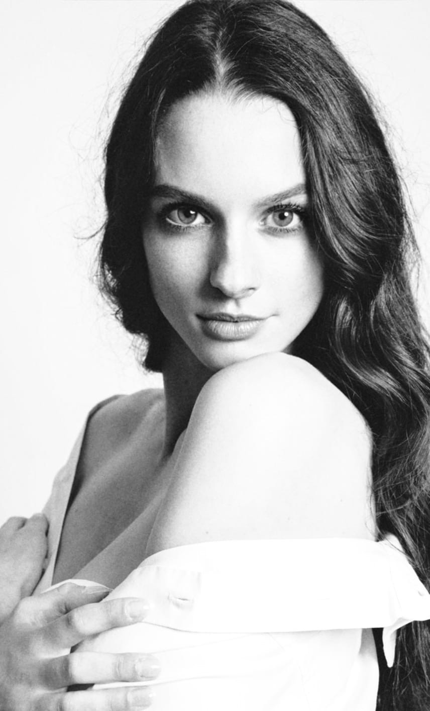 Camilla — Model & Hostess in Orselina photo 14