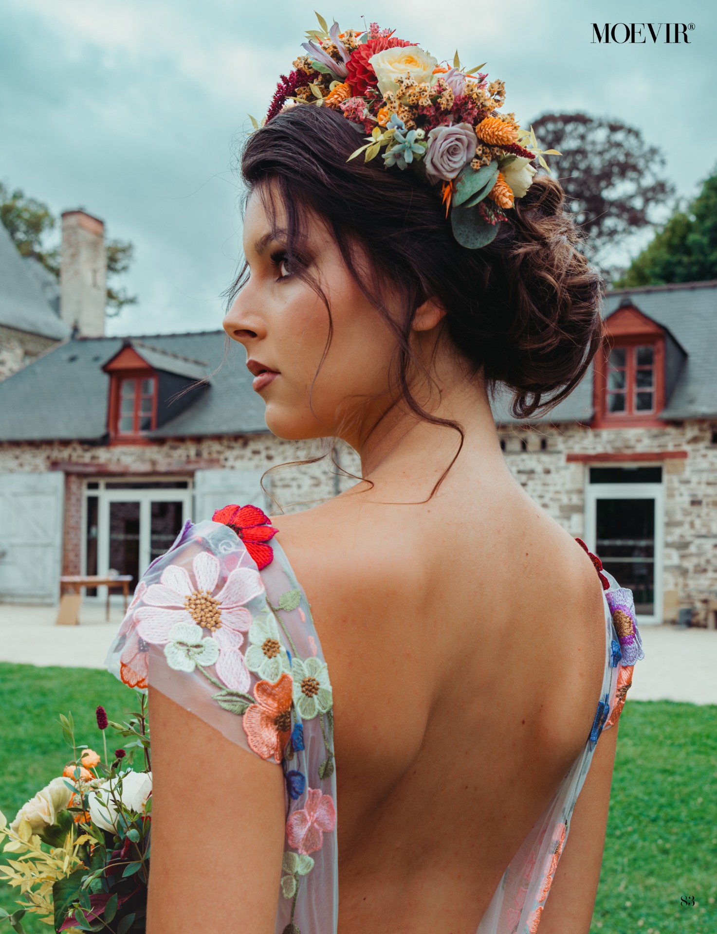 Enora — Model & Hostess in Laill&eacute; photo 1