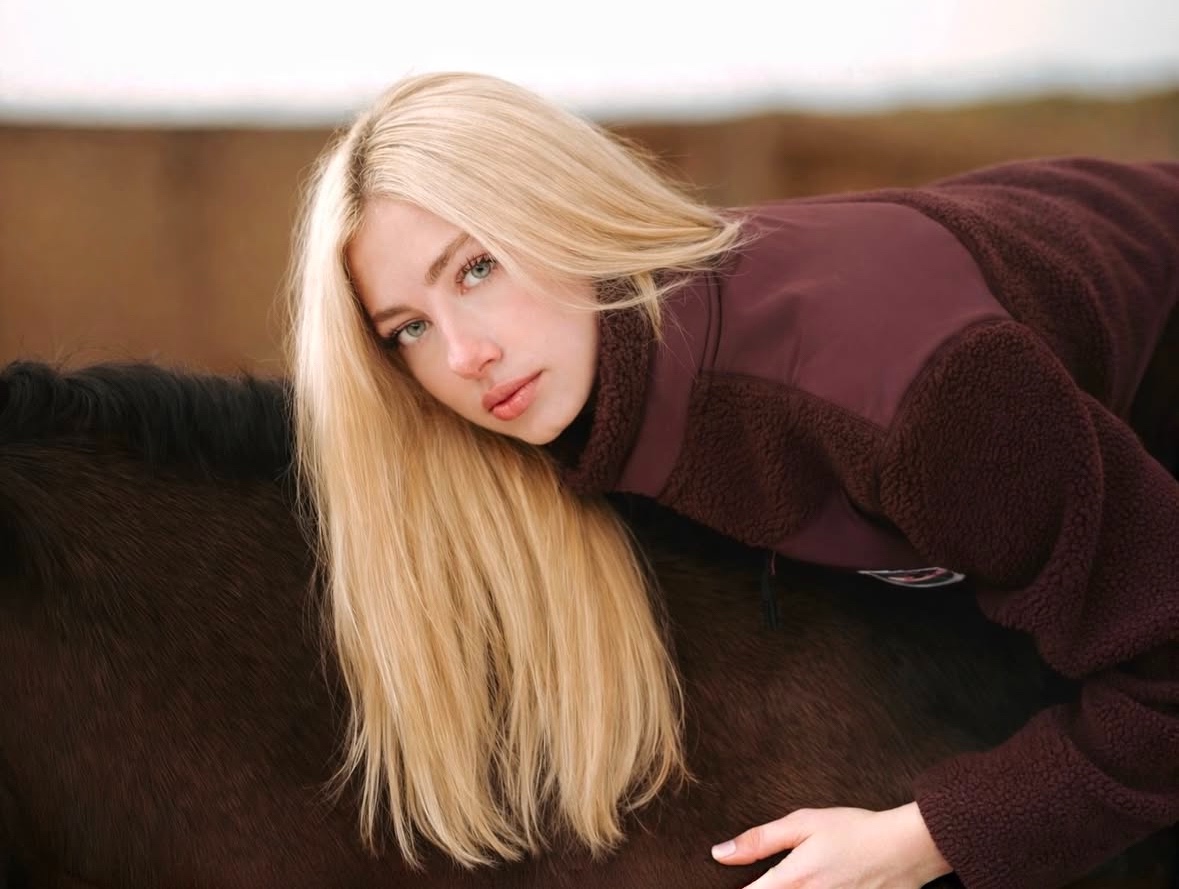 Elma — Model & Hostess in Paris photo 9