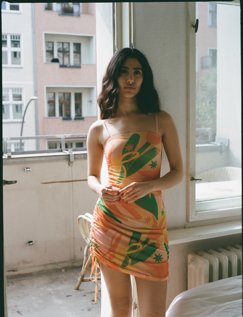 Lujain — Model & Hostess in Berlin photo 1