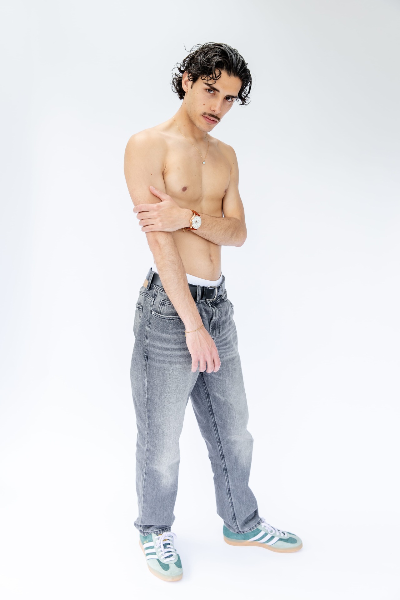 Theo — Model & Host in Loire-authion photo 6