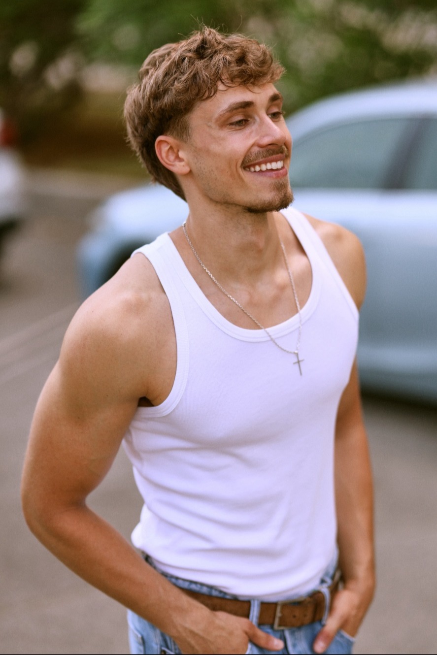 Ulysse — Model & Host in Nice photo 3