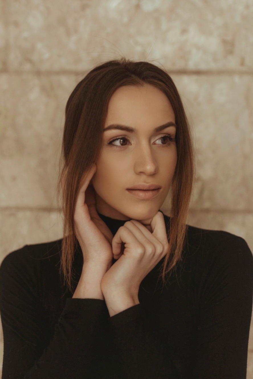 Hanna — Model & Hostess in Milano photo 3