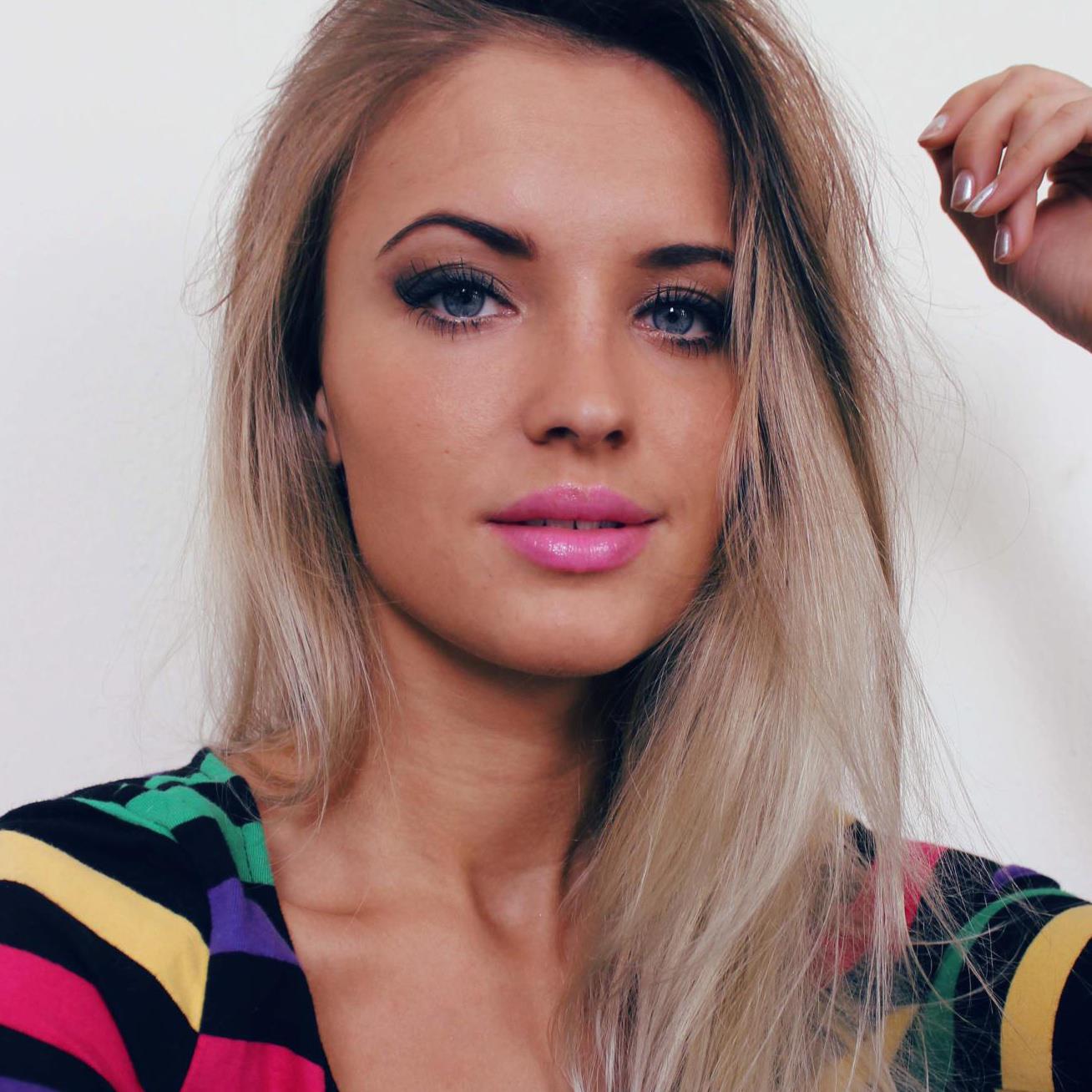 Deimante — Model & Hostess in Milano photo 1