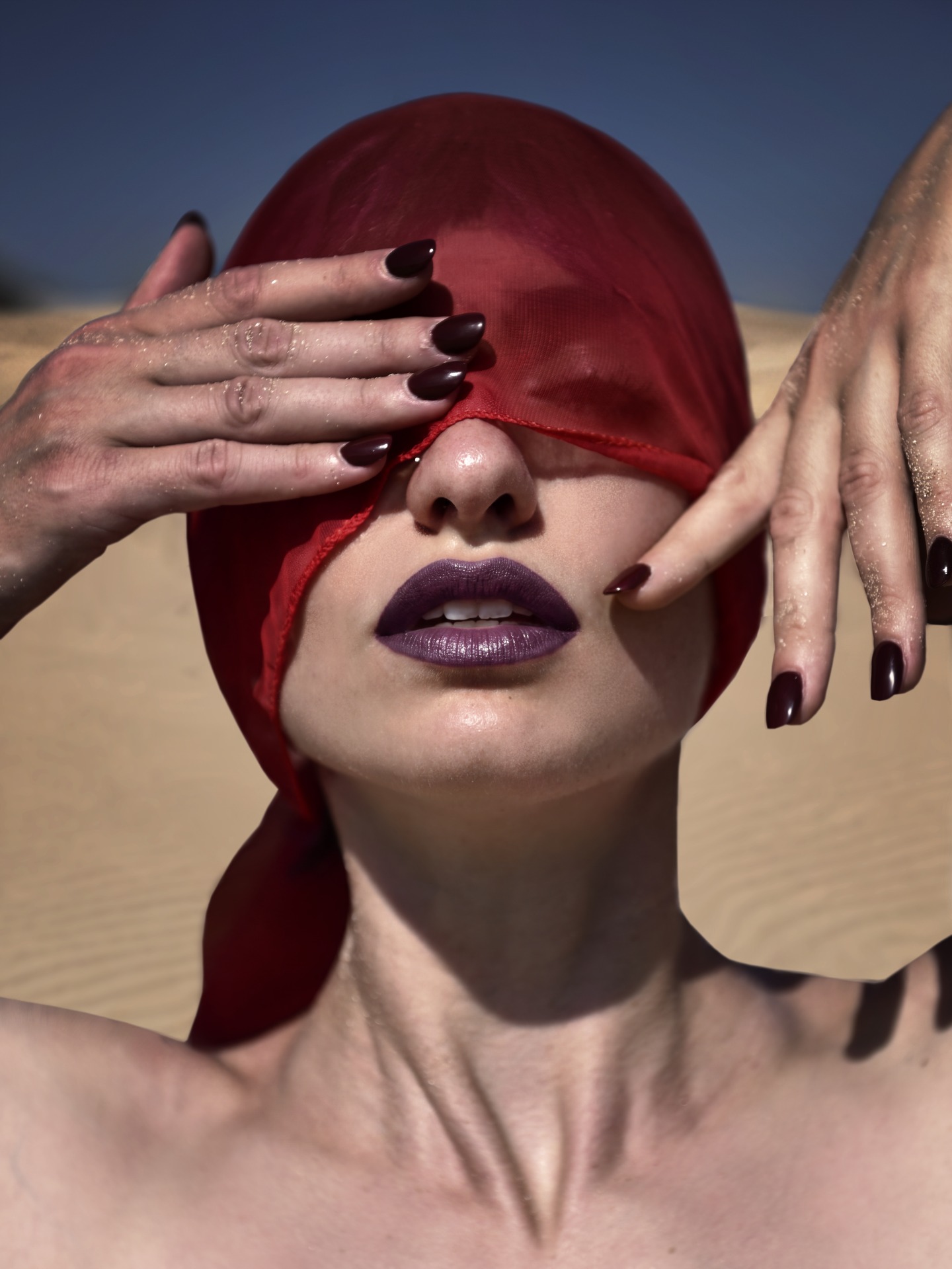 Camilla — Model & Hostess in Paris photo 4