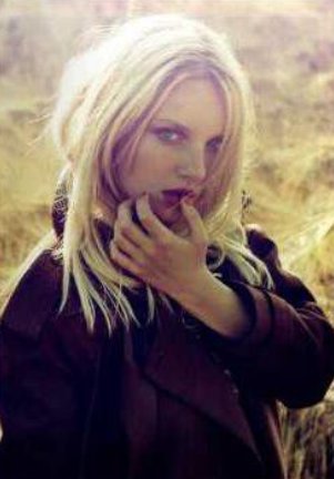 Cecile — Model & Hostess in Paris photo 10