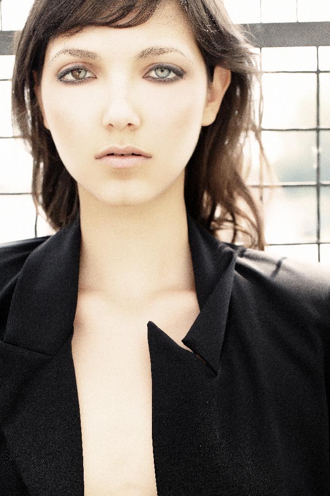Maria Laura photo 8 | Eye On Model