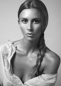 CALI — Model in Paris | Eye On Model