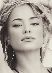 Amanda — Model in Roma | Eye On Model