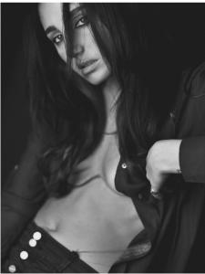 Serena — Model in Siena | Eye On Model