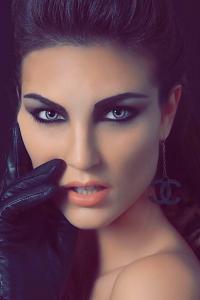 Ylenia — Model in Milano | Eye On Model