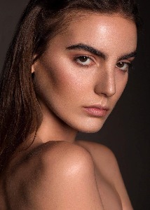 Nicole — Model in Milano | Eye On Model