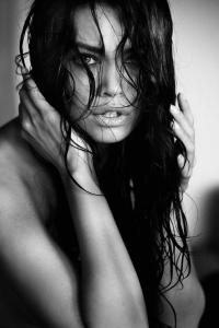 CAROLINE — Model in Paris | Eye On Model