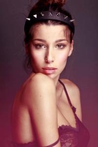 Tania — Model in Roma | Eye On Model