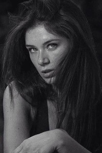 Laura — Model in Milano | Eye On Model