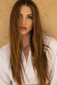 Polina — Model in Milan | Eye On Model