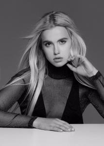 Ksenia — Model in Paris | Eye On Model