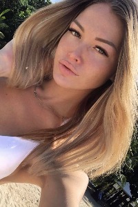 Valeria — Model in Milano | Eye On Model