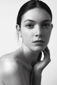 Serena — Model in Napoli | Eye On Model
