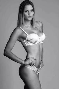 Valentina  — Model in Brescia | Eye On Model