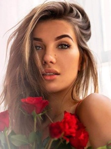 DOMINIKA — Model in Greater London | Eye On Model